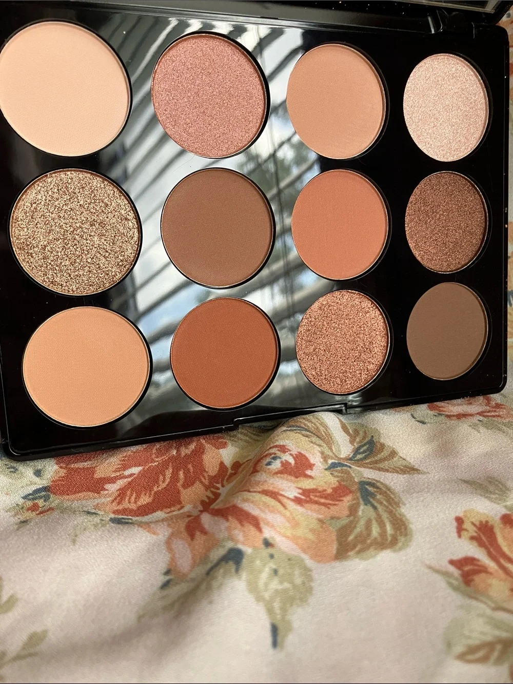 Laura Geller-& Watercolor Multi Eyeshadow Palettes& travel, face, & eye palette